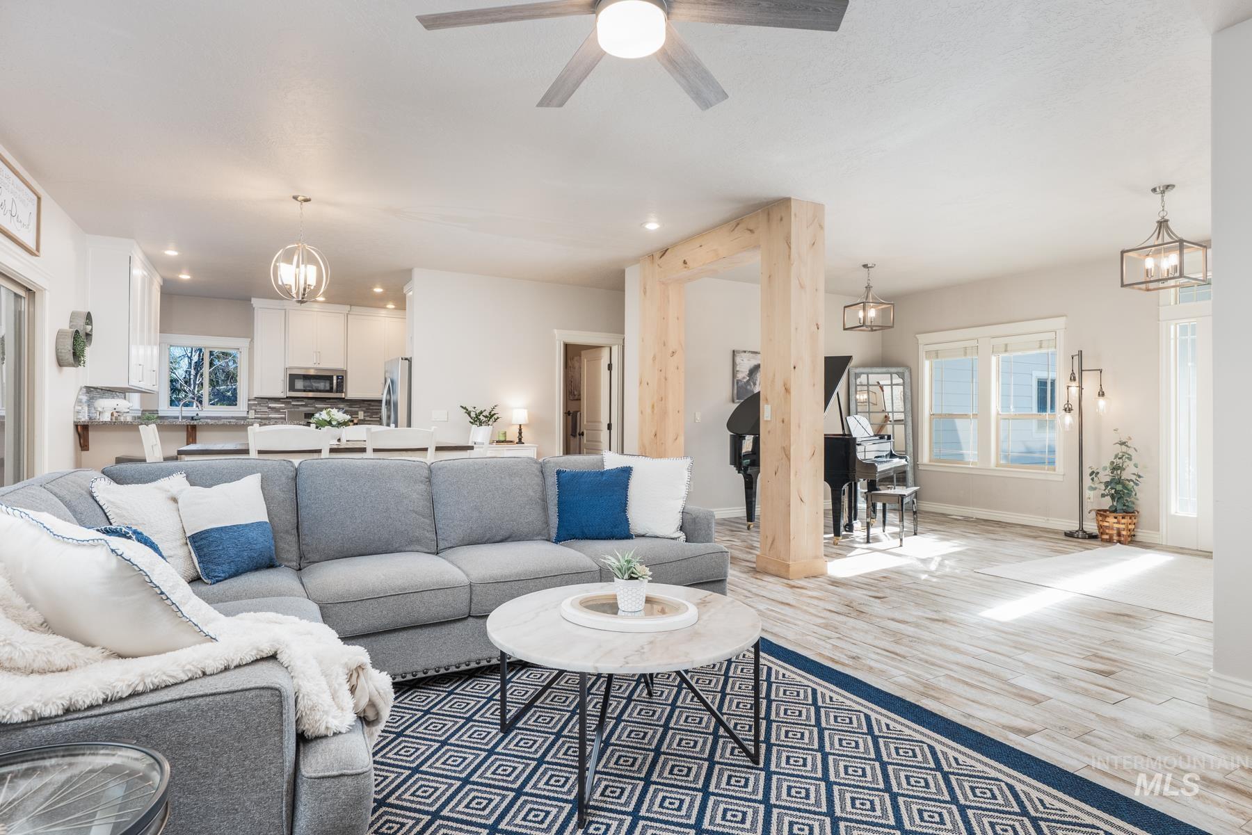 675 N Aspen Lakes Way, Star, Idaho 83669, 4 Bedrooms, 4 Bathrooms, Residential For Sale, Price $662,500, 98967256