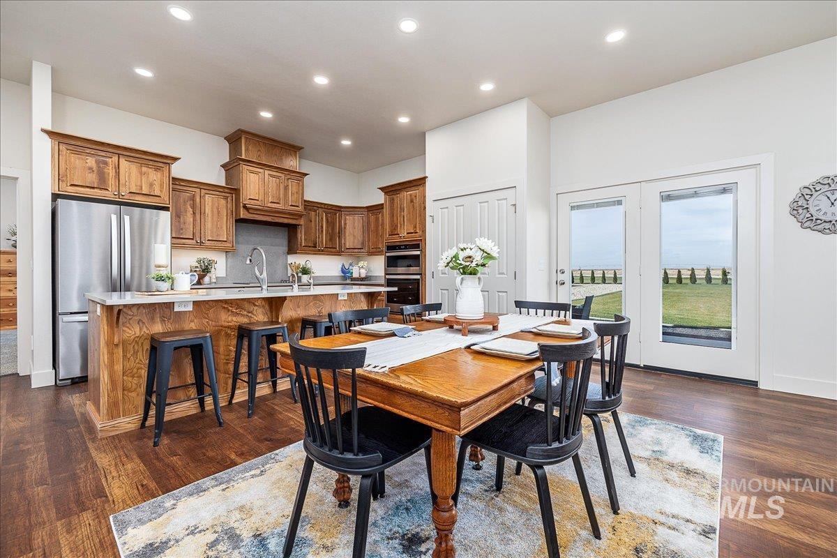 25861 Lon Davis Rd, Parma, Idaho 83660-7247, 3 Bedrooms, 3.5 Bathrooms, Residential For Sale, Price $875,000, 98967261