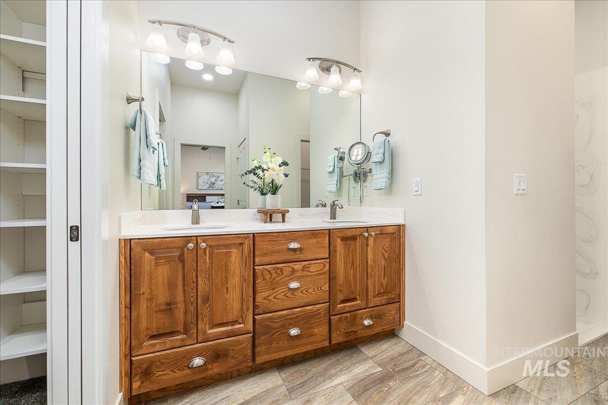 25861 Lon Davis Rd, Parma, Idaho 83660-7247, 3 Bedrooms, 3.5 Bathrooms, Residential For Sale, Price $875,000, 98967261