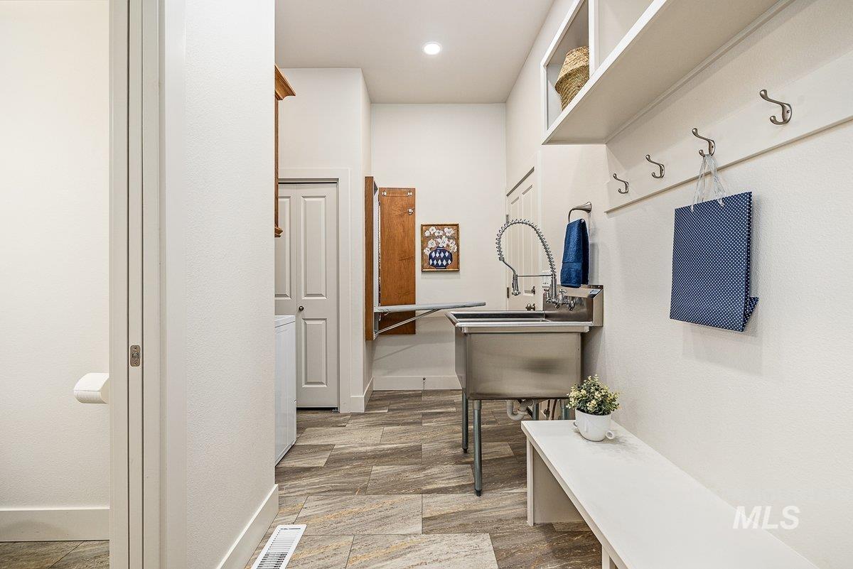 Built-in ironing board