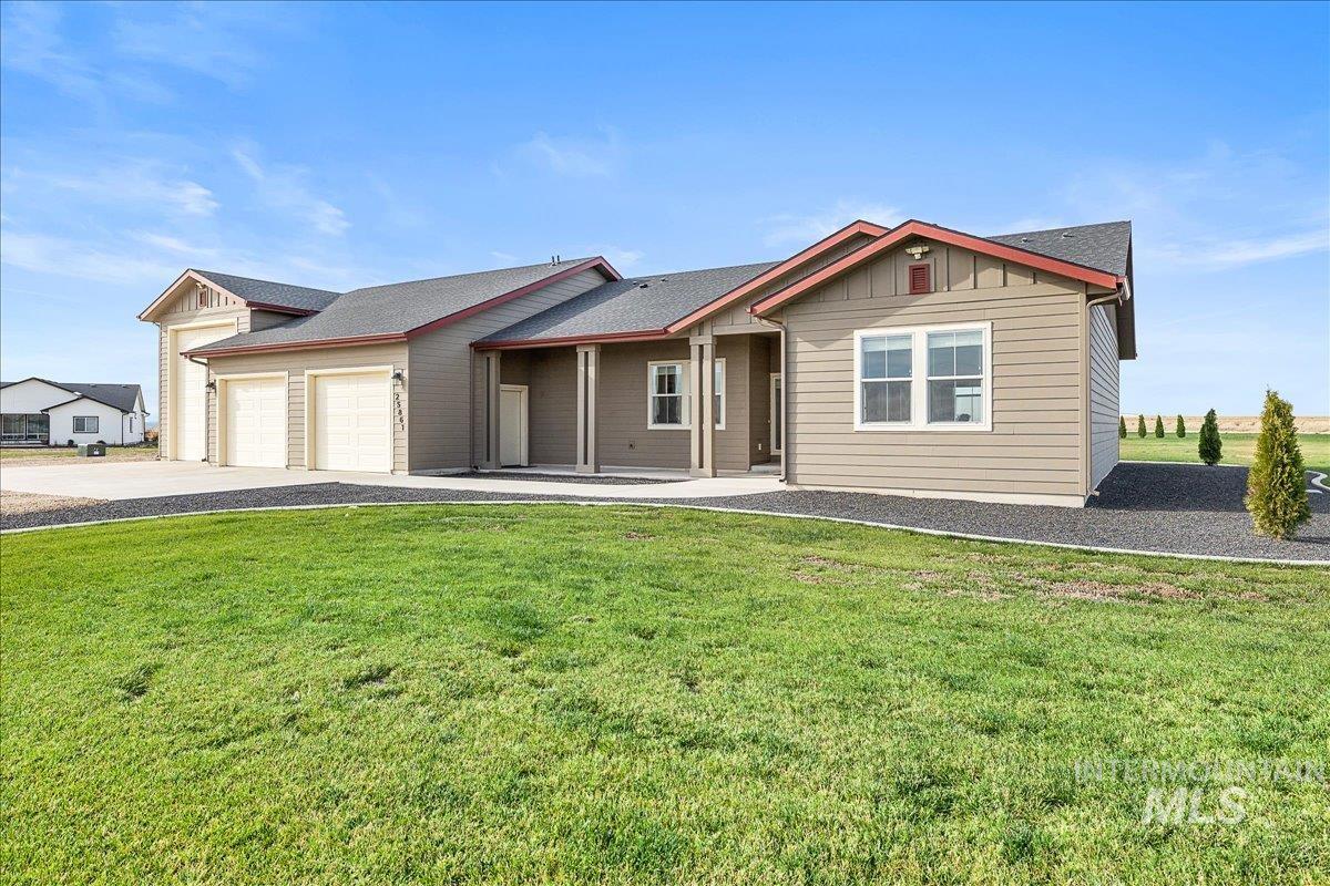 25861 Lon Davis Rd, Parma, Idaho 83660-7247, 3 Bedrooms, 3.5 Bathrooms, Residential For Sale, Price $875,000, 98967261