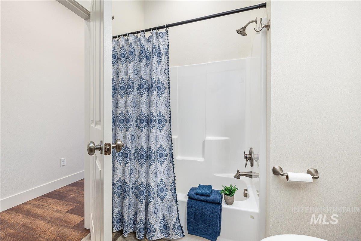 25861 Lon Davis Rd, Parma, Idaho 83660-7247, 3 Bedrooms, 3.5 Bathrooms, Residential For Sale, Price $875,000, 98967261