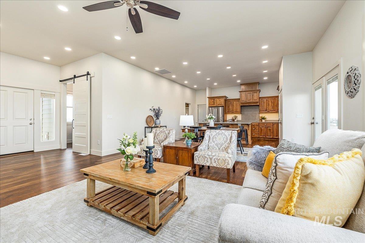 25861 Lon Davis Rd, Parma, Idaho 83660-7247, 3 Bedrooms, 3.5 Bathrooms, Residential For Sale, Price $875,000, 98967261