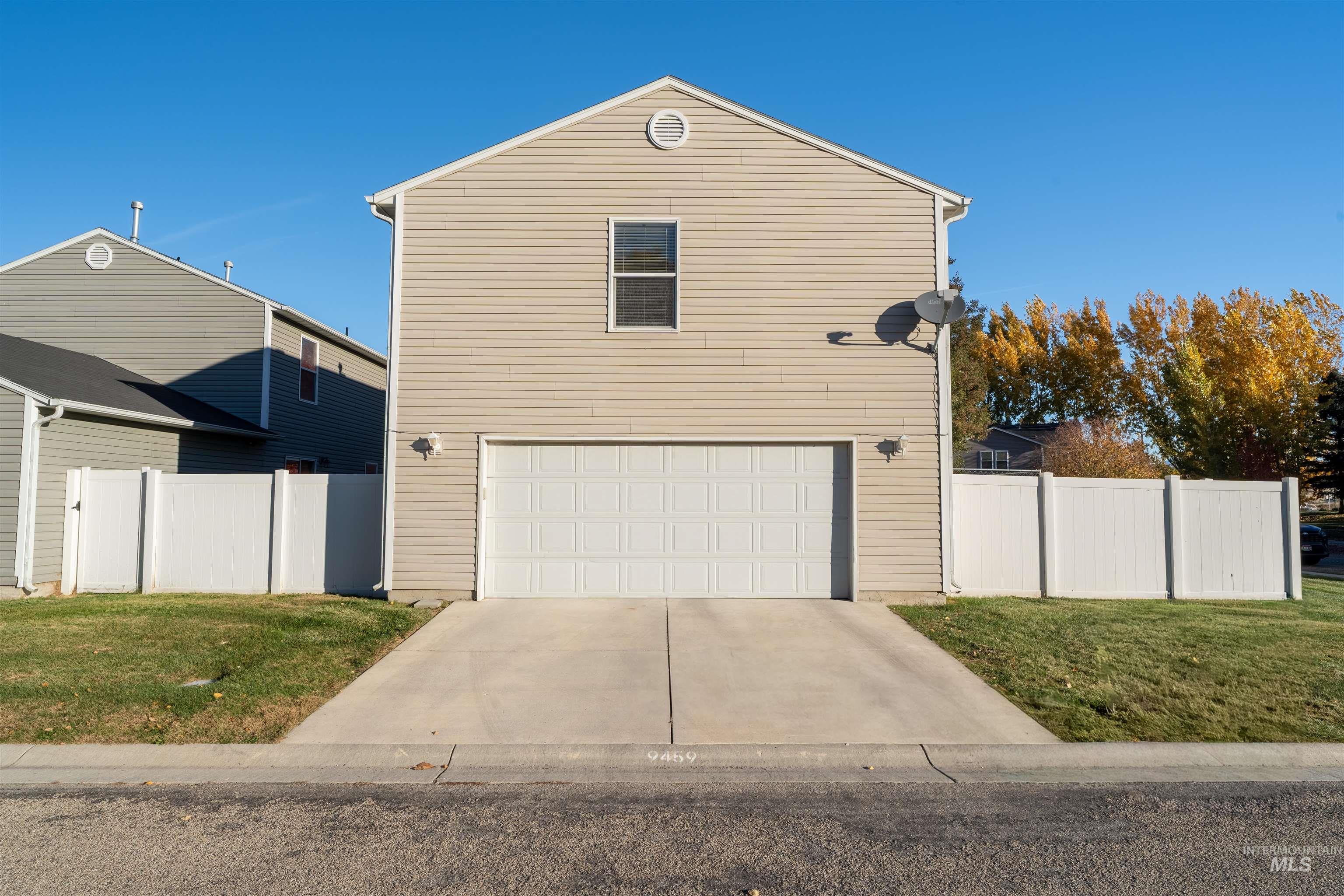 9459 W. Weir Hollis Drive, Boise, Idaho 83709, 3 Bedrooms, 2.5 Bathrooms, Residential For Sale, Price $399,900, 98967262