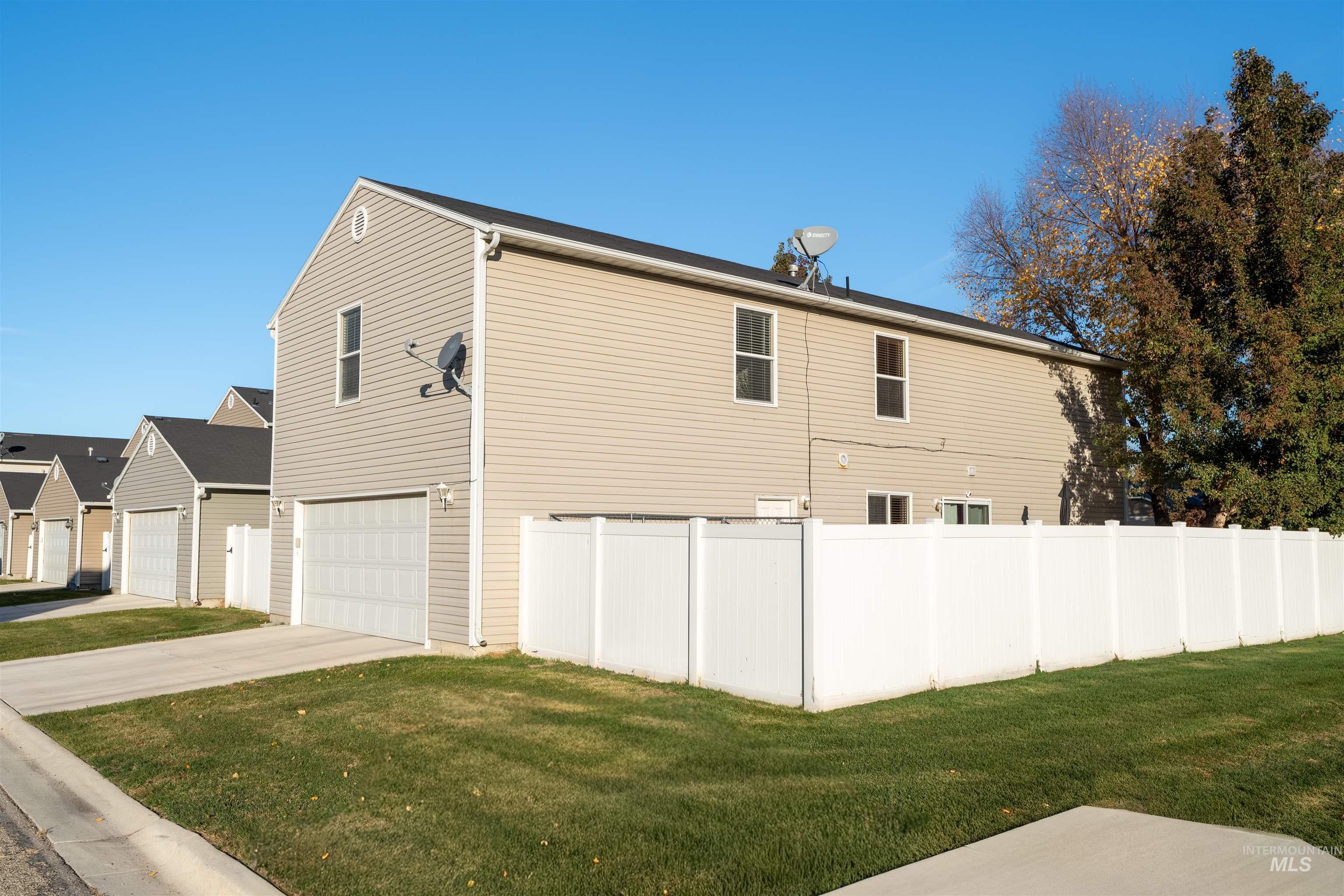 9459 W. Weir Hollis Drive, Boise, Idaho 83709, 3 Bedrooms, 2.5 Bathrooms, Residential For Sale, Price $399,900, 98967262