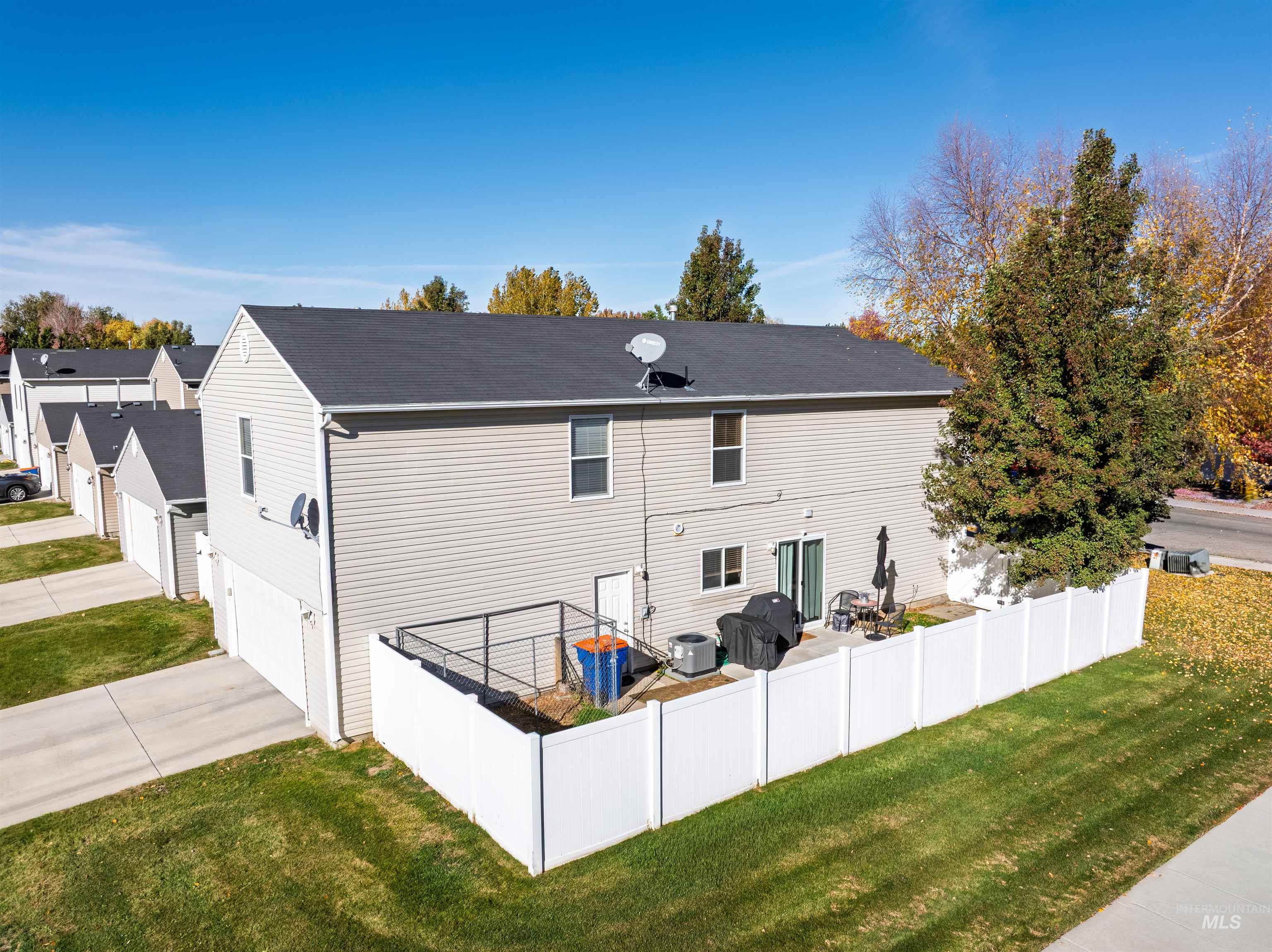 9459 W. Weir Hollis Drive, Boise, Idaho 83709, 3 Bedrooms, 2.5 Bathrooms, Residential For Sale, Price $399,900, 98967262