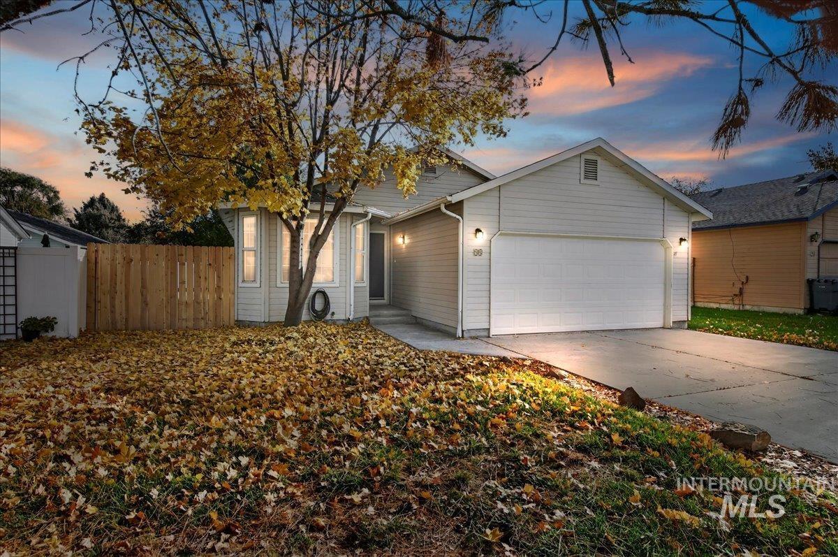 94 S Beechwood Drive, Nampa, Idaho 83651, 3 Bedrooms, 2 Bathrooms, Residential For Sale, Price $339,900, 98967263