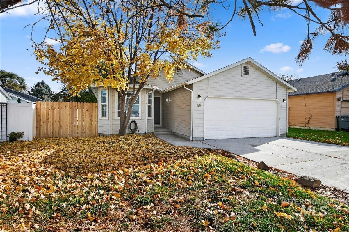 94 S Beechwood Drive, Nampa, Idaho 83651, 3 Bedrooms, 2 Bathrooms, Residential For Sale, Price $339,900, 98967263