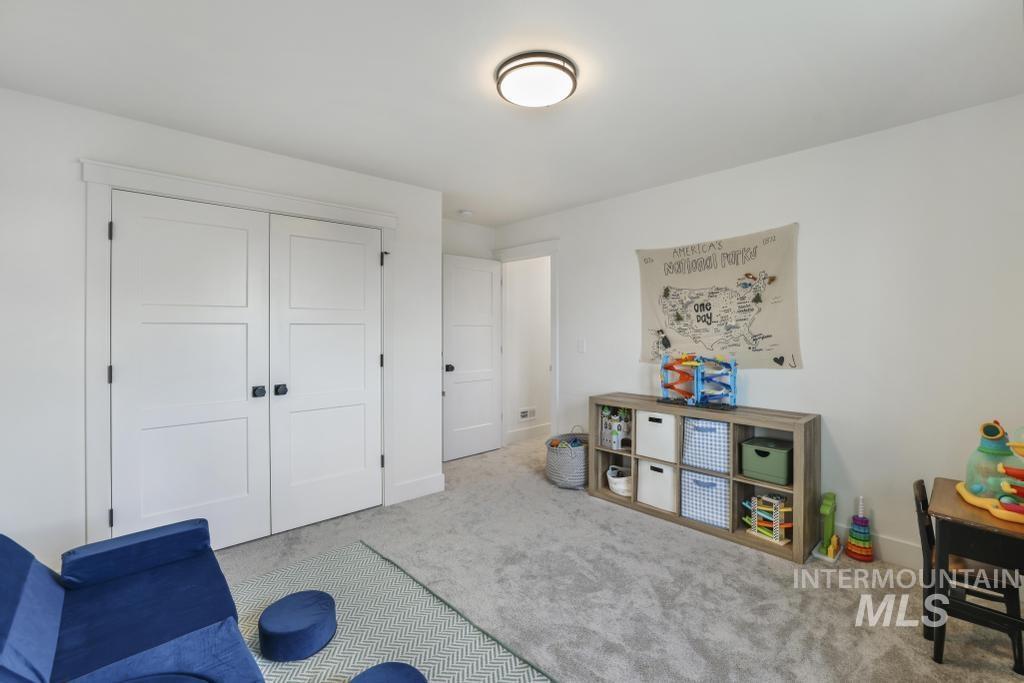 579 Pisces Ct., Twin Falls, Idaho 83301, 4 Bedrooms, 2.5 Bathrooms, Residential For Sale, Price $440,000, 98967264