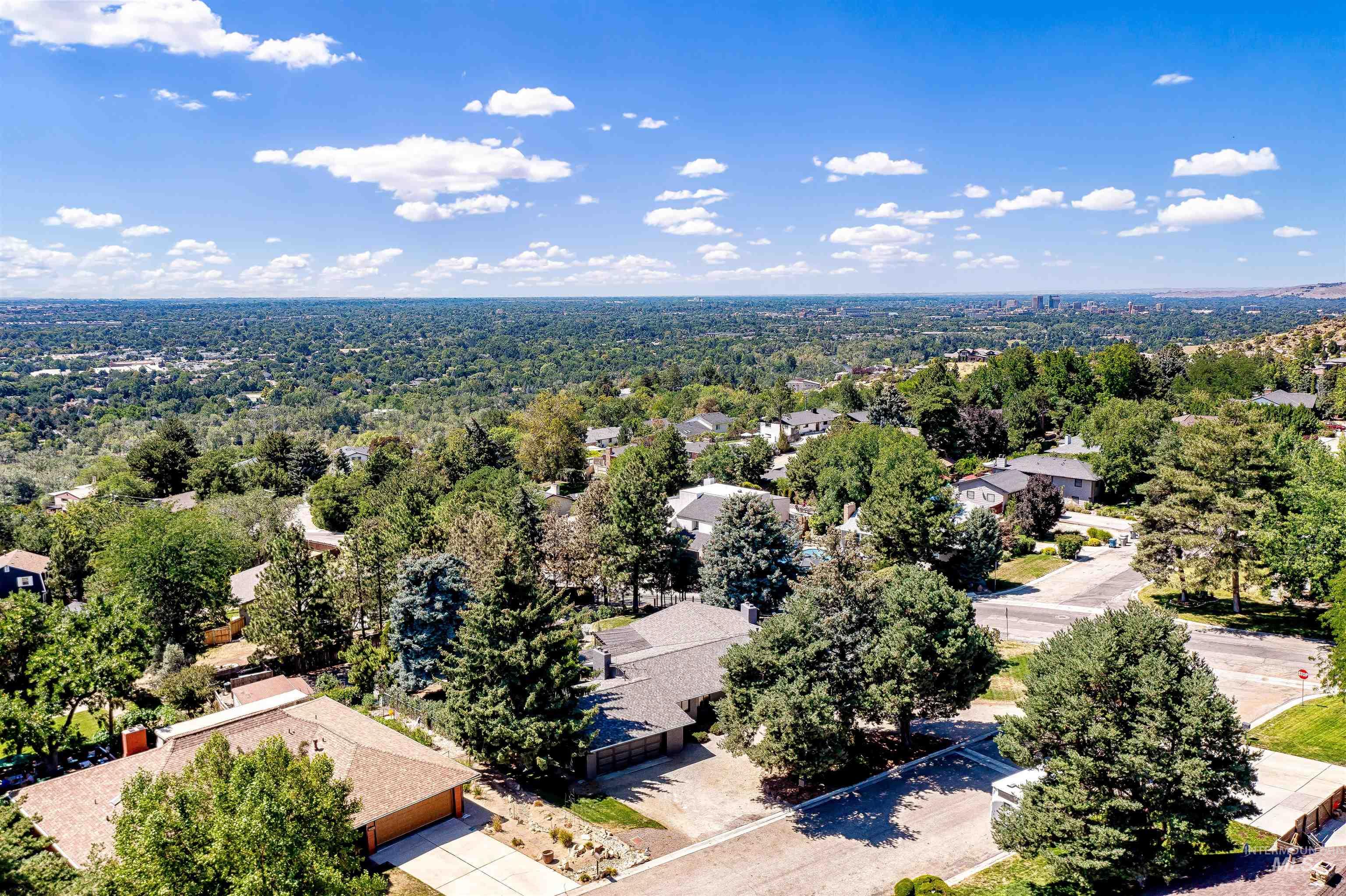 2209 S Ridgeview Way, Boise, Idaho 83712, 3 Bedrooms, 2.5 Bathrooms, Residential For Sale, Price $849,999, 98967269