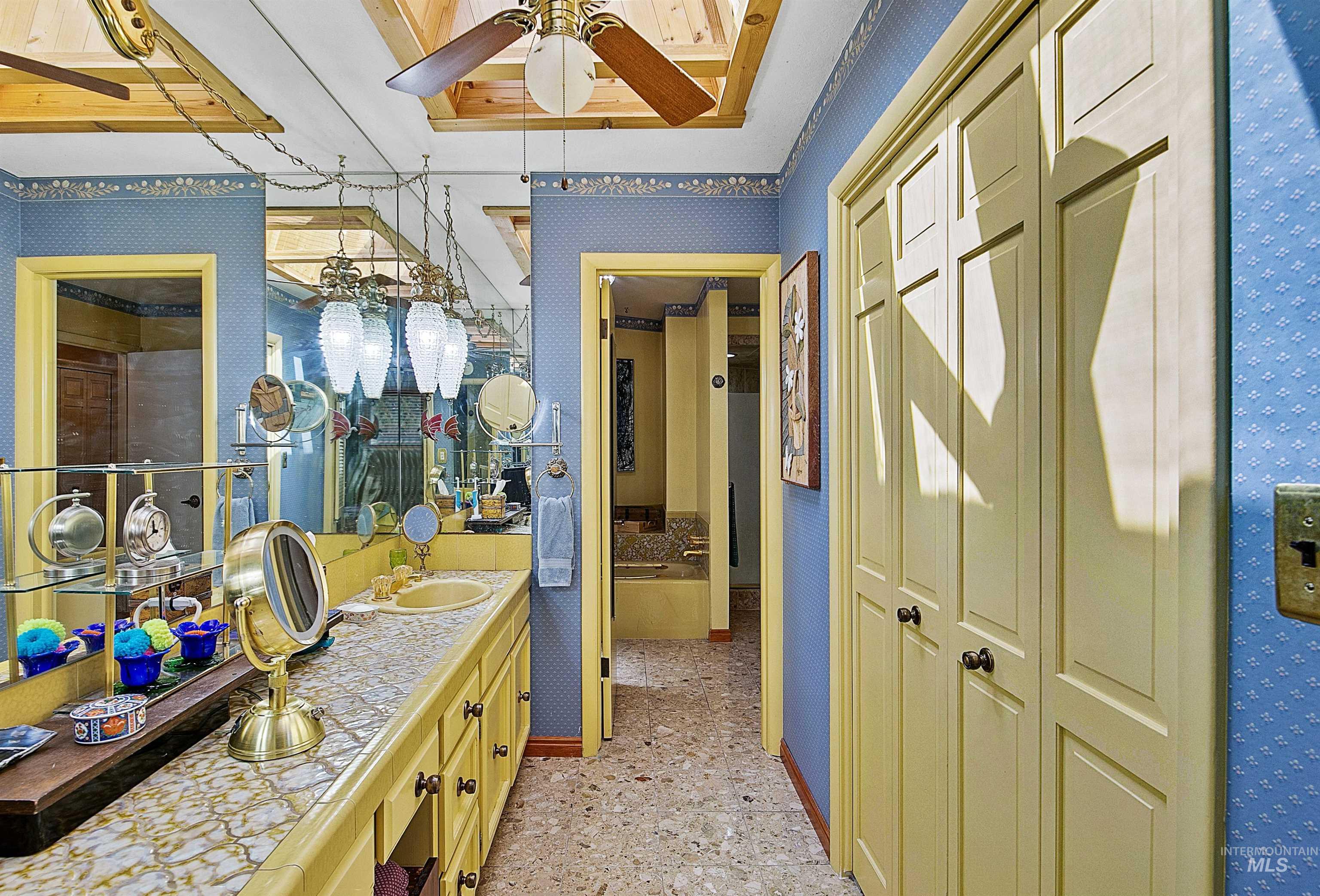 2209 S Ridgeview Way, Boise, Idaho 83712, 3 Bedrooms, 2.5 Bathrooms, Residential For Sale, Price $849,999, 98967269