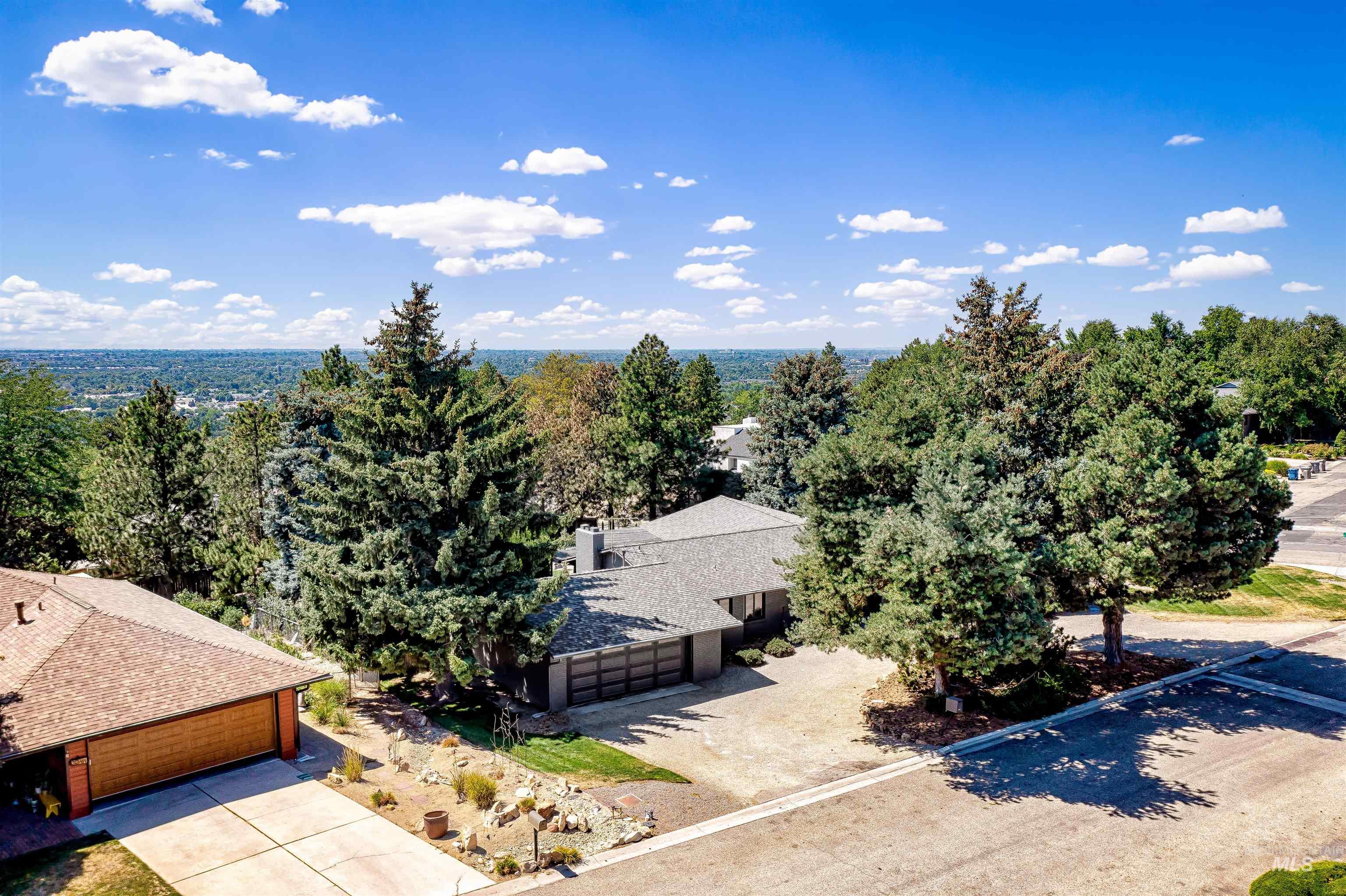 2209 S Ridgeview Way, Boise, Idaho 83712, 3 Bedrooms, 2.5 Bathrooms, Residential For Sale, Price $849,999, 98967269