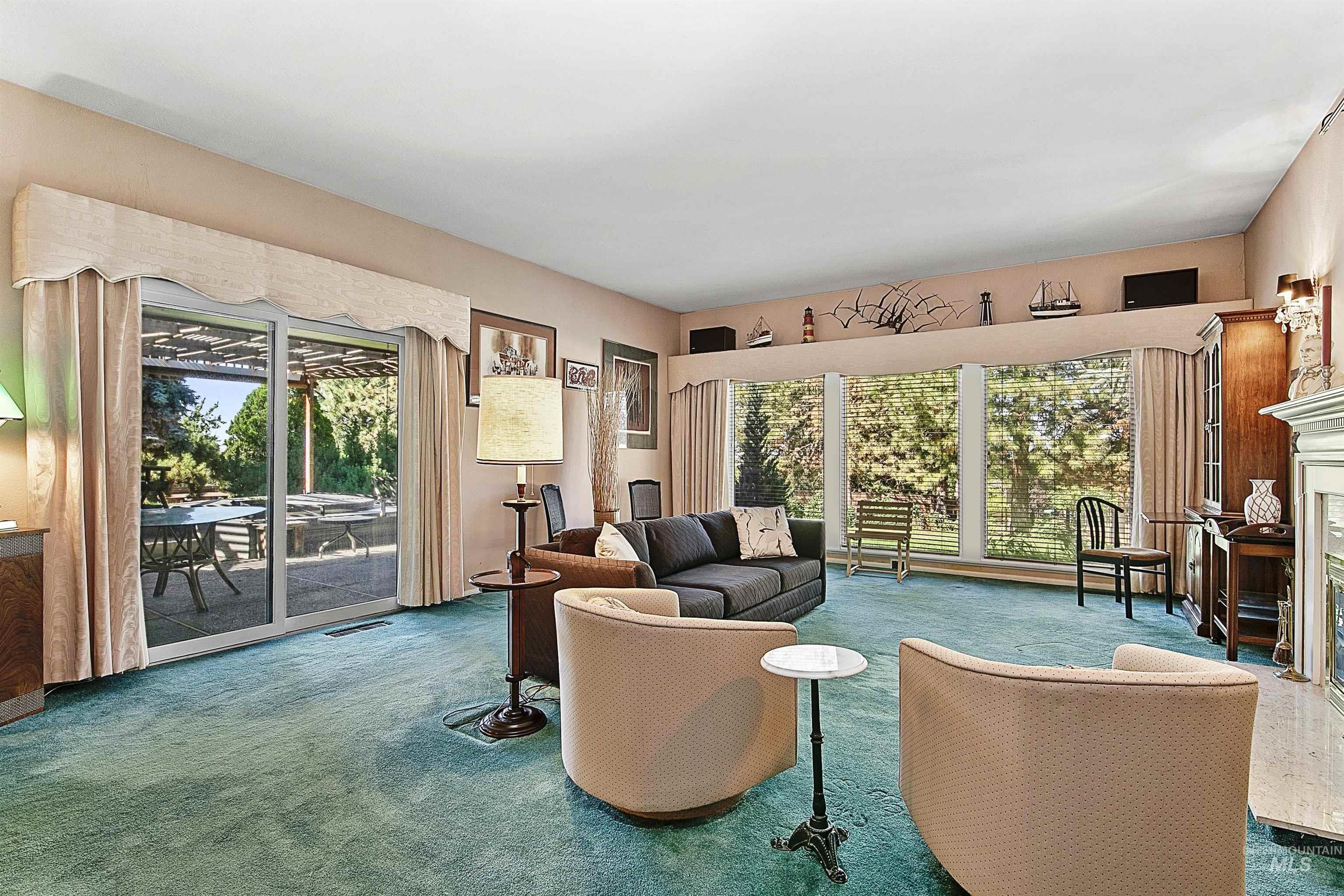 2209 S Ridgeview Way, Boise, Idaho 83712, 3 Bedrooms, 2.5 Bathrooms, Residential For Sale, Price $849,999, 98967269