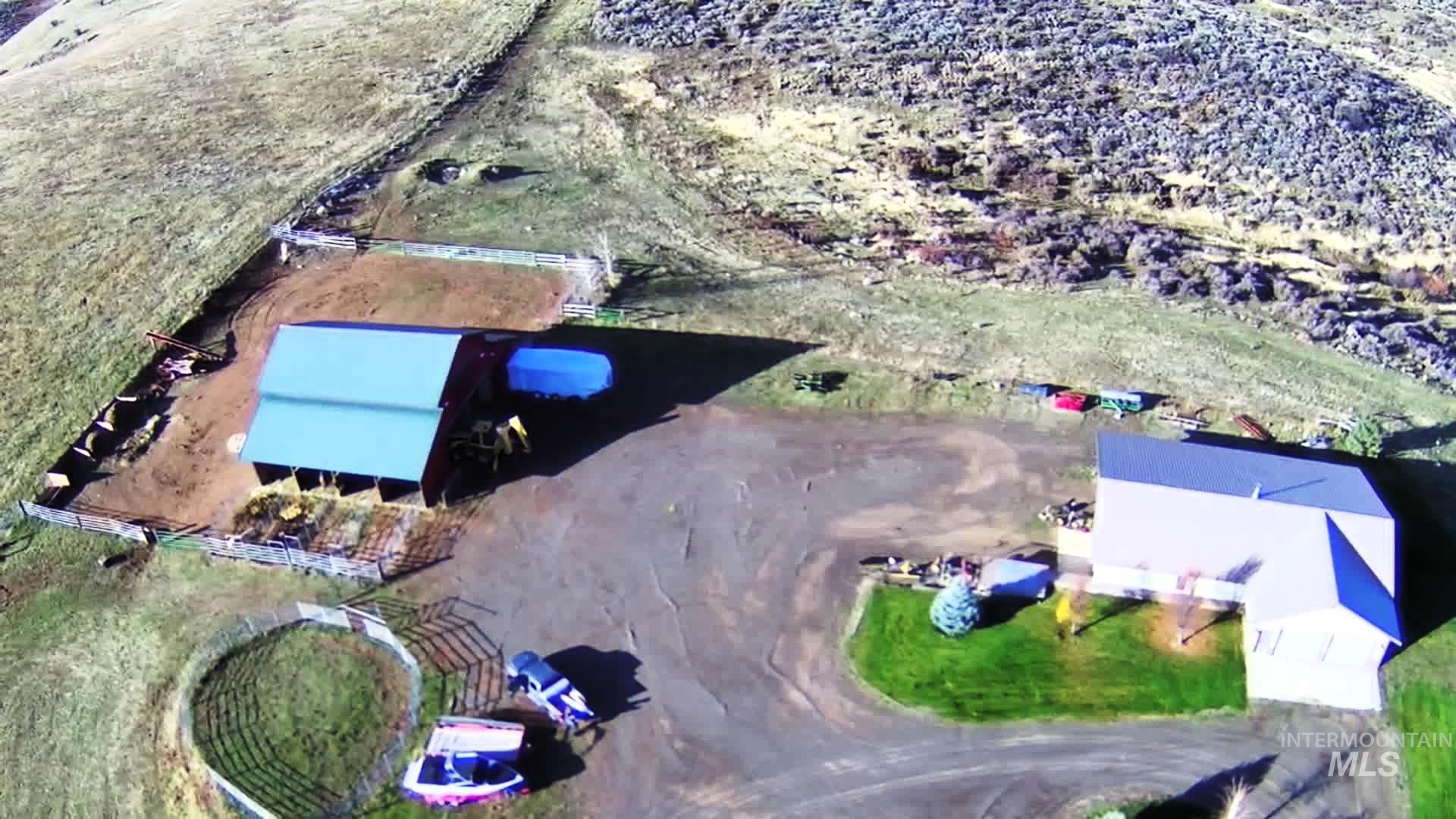 Aerial view of property and surrounding area
