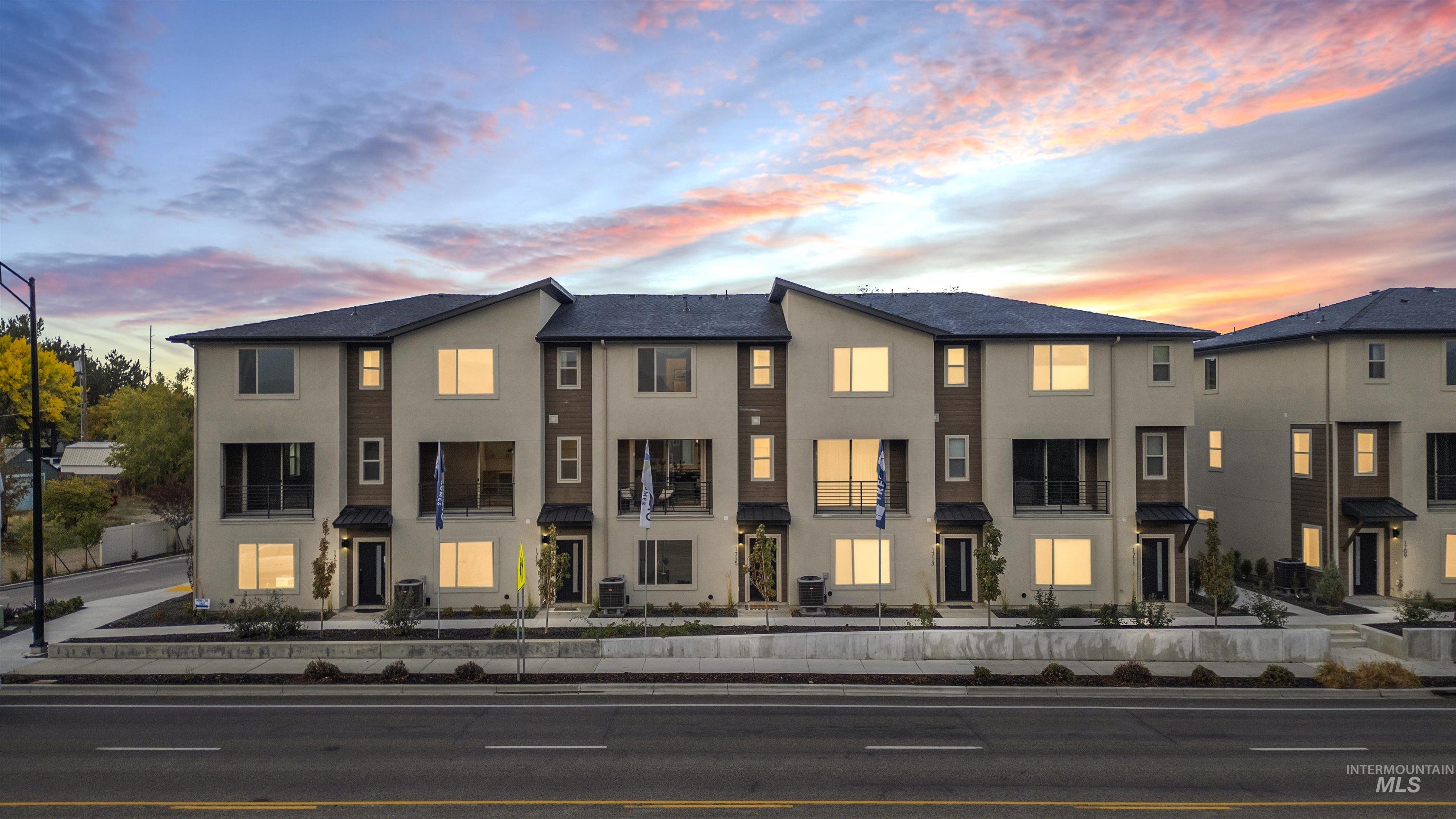 1659 W Burlison Ln., Boise, Idaho 83705, 3 Bedrooms, 3.5 Bathrooms, Residential For Sale, Price $469,880, 98967273