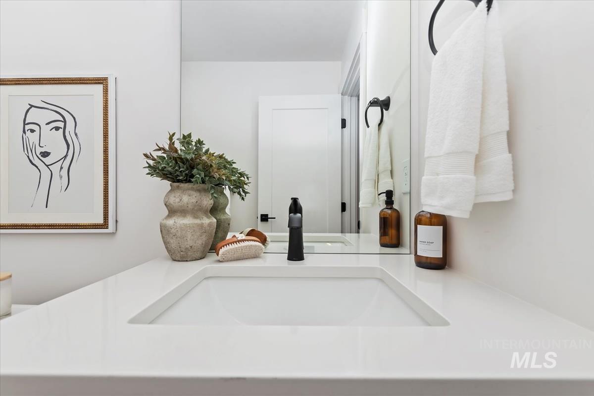 1659 W Burlison Ln., Boise, Idaho 83705, 3 Bedrooms, 3.5 Bathrooms, Residential For Sale, Price $469,880, 98967273