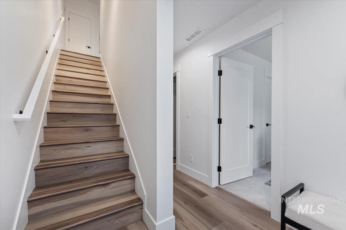 1659 W Burlison Ln., Boise, Idaho 83705, 3 Bedrooms, 3.5 Bathrooms, Residential For Sale, Price $469,880, 98967273