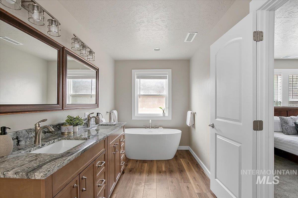 35 Wapiti Court, Garden Valley, Idaho 83622, 4 Bedrooms, 2.5 Bathrooms, Residential For Sale, Price $699,000, 98967274