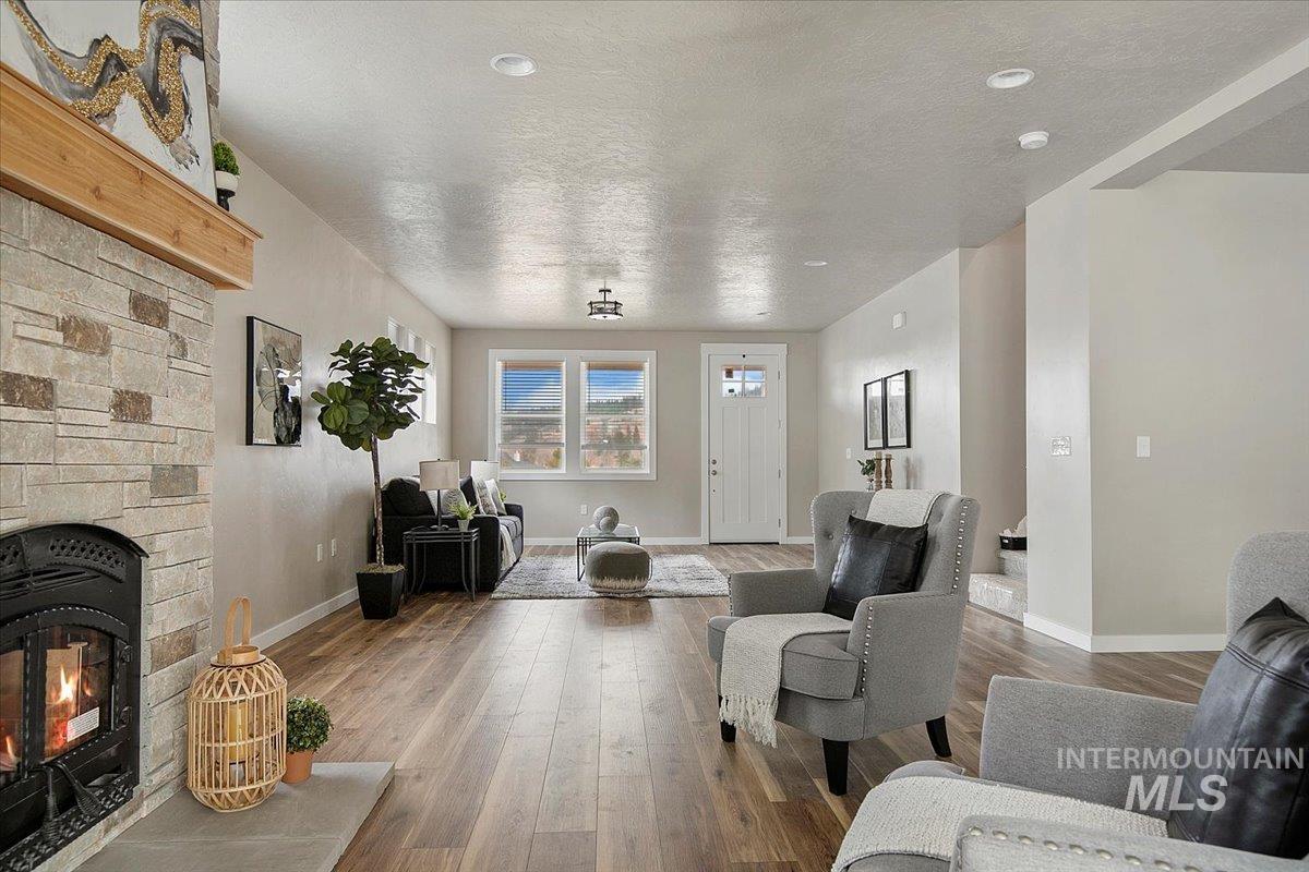 35 Wapiti Court, Garden Valley, Idaho 83622, 4 Bedrooms, 2.5 Bathrooms, Residential For Sale, Price $699,000, 98967274