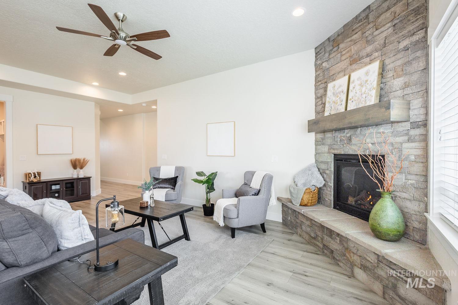 20139 Carbondale Ave, Caldwell, Idaho 83605, 4 Bedrooms, 2.5 Bathrooms, Residential For Sale, Price $549,000, 98967275