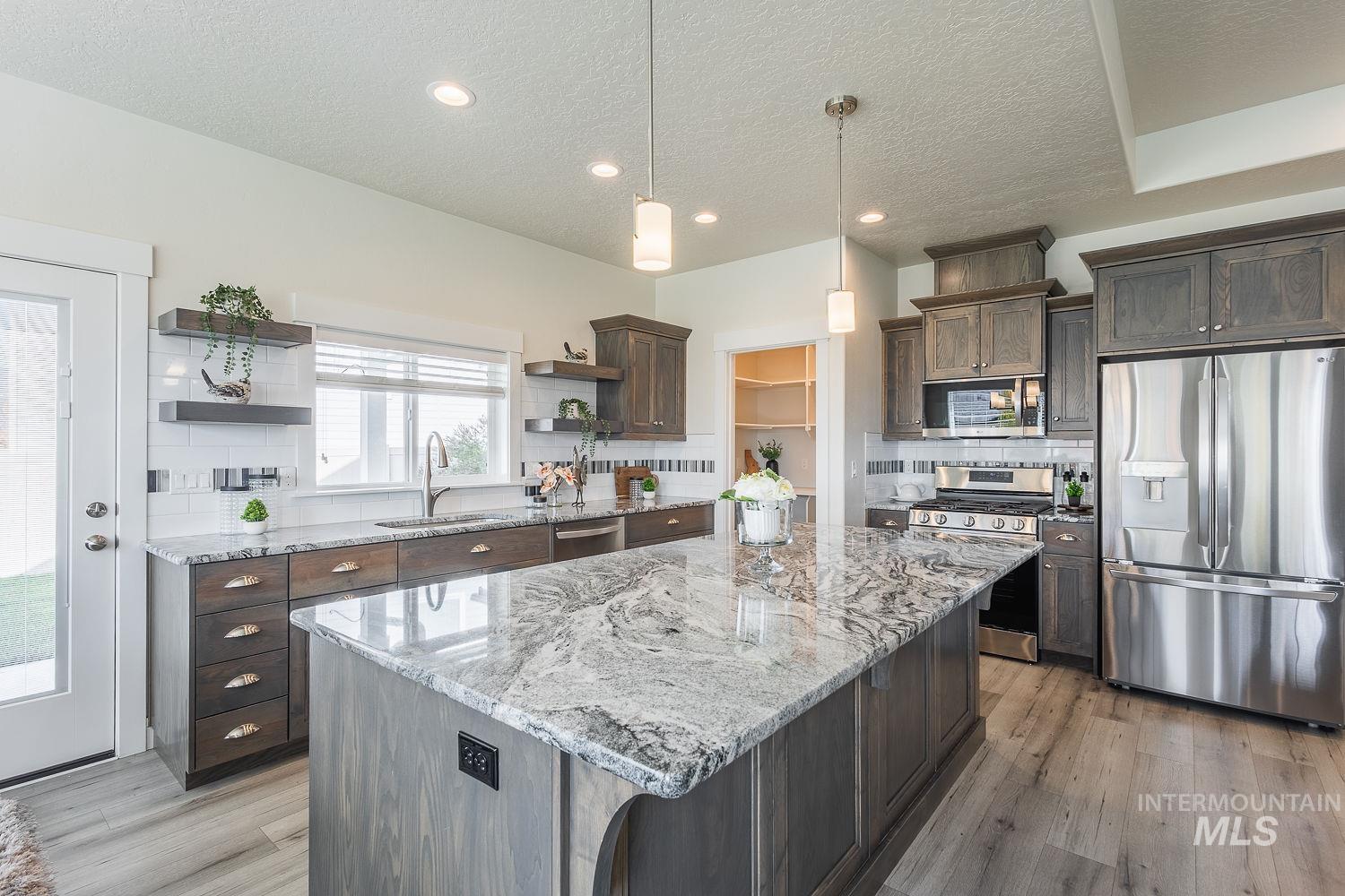 20139 Carbondale Ave, Caldwell, Idaho 83605, 4 Bedrooms, 2.5 Bathrooms, Residential For Sale, Price $549,000, 98967275