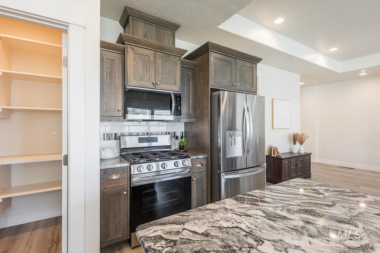 20139 Carbondale Ave, Caldwell, Idaho 83605, 4 Bedrooms, 2.5 Bathrooms, Residential For Sale, Price $549,000, 98967275