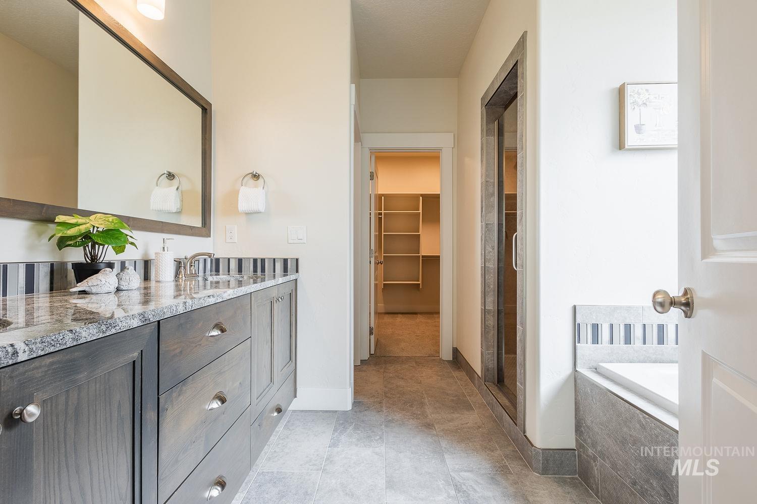 20139 Carbondale Ave, Caldwell, Idaho 83605, 4 Bedrooms, 2.5 Bathrooms, Residential For Sale, Price $549,000, 98967275