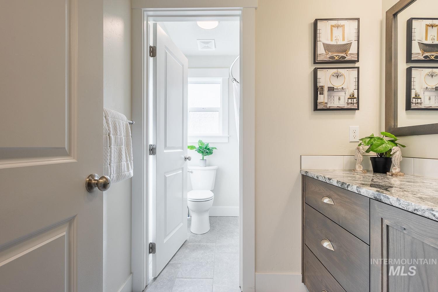 20139 Carbondale Ave, Caldwell, Idaho 83605, 4 Bedrooms, 2.5 Bathrooms, Residential For Sale, Price $549,000, 98967275