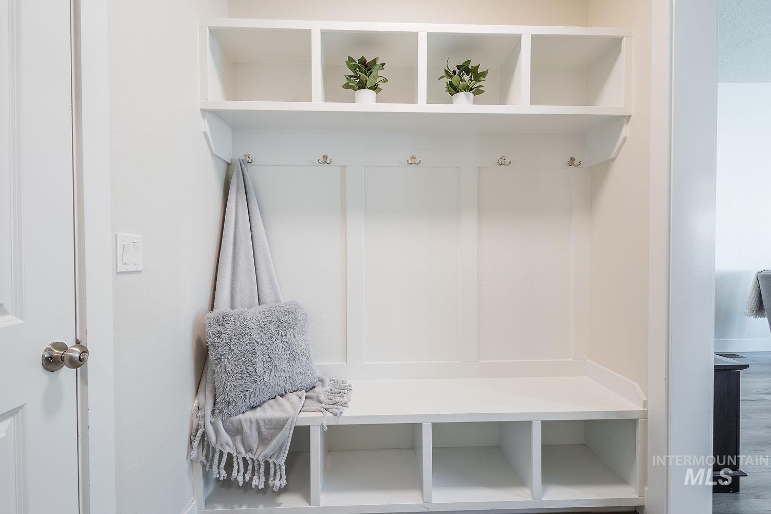 20139 Carbondale Ave, Caldwell, Idaho 83605, 4 Bedrooms, 2.5 Bathrooms, Residential For Sale, Price $549,000, 98967275