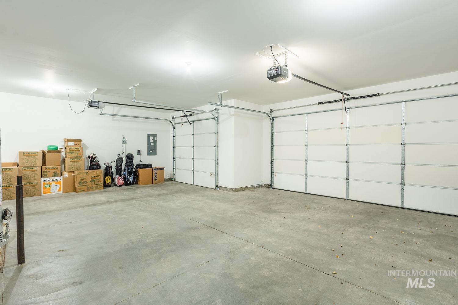 20139 Carbondale Ave, Caldwell, Idaho 83605, 4 Bedrooms, 2.5 Bathrooms, Residential For Sale, Price $549,000, 98967275