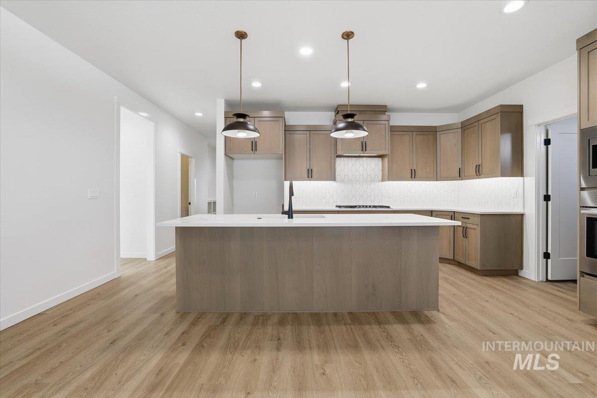 1008 Whitewater Way, Emmett, Idaho 83617, 3 Bedrooms, 2 Bathrooms, Residential For Sale, Price $549,900, 98967277