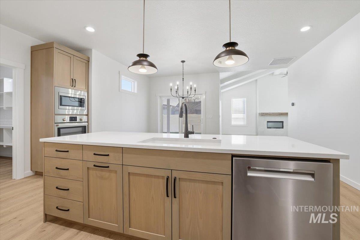 1008 Whitewater Way, Emmett, Idaho 83617, 3 Bedrooms, 2 Bathrooms, Residential For Sale, Price $549,900, 98967277