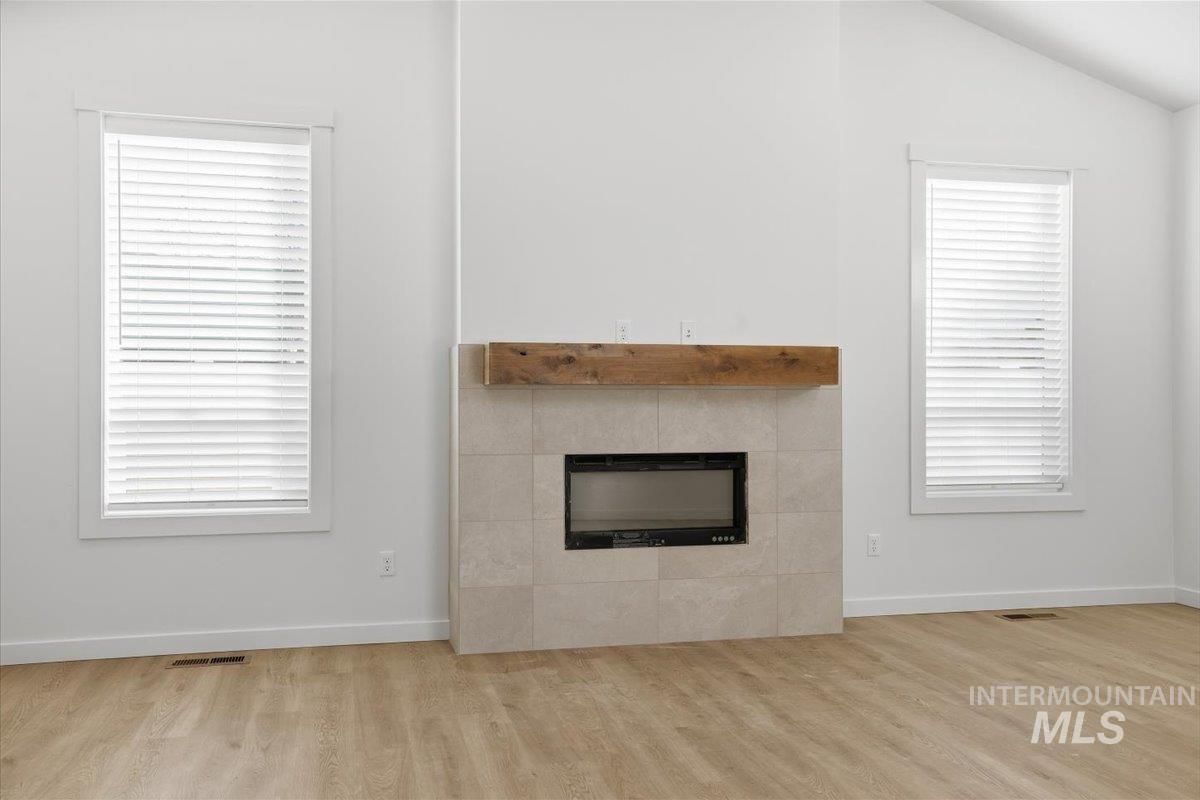 1008 Whitewater Way, Emmett, Idaho 83617, 3 Bedrooms, 2 Bathrooms, Residential For Sale, Price $549,900, 98967277