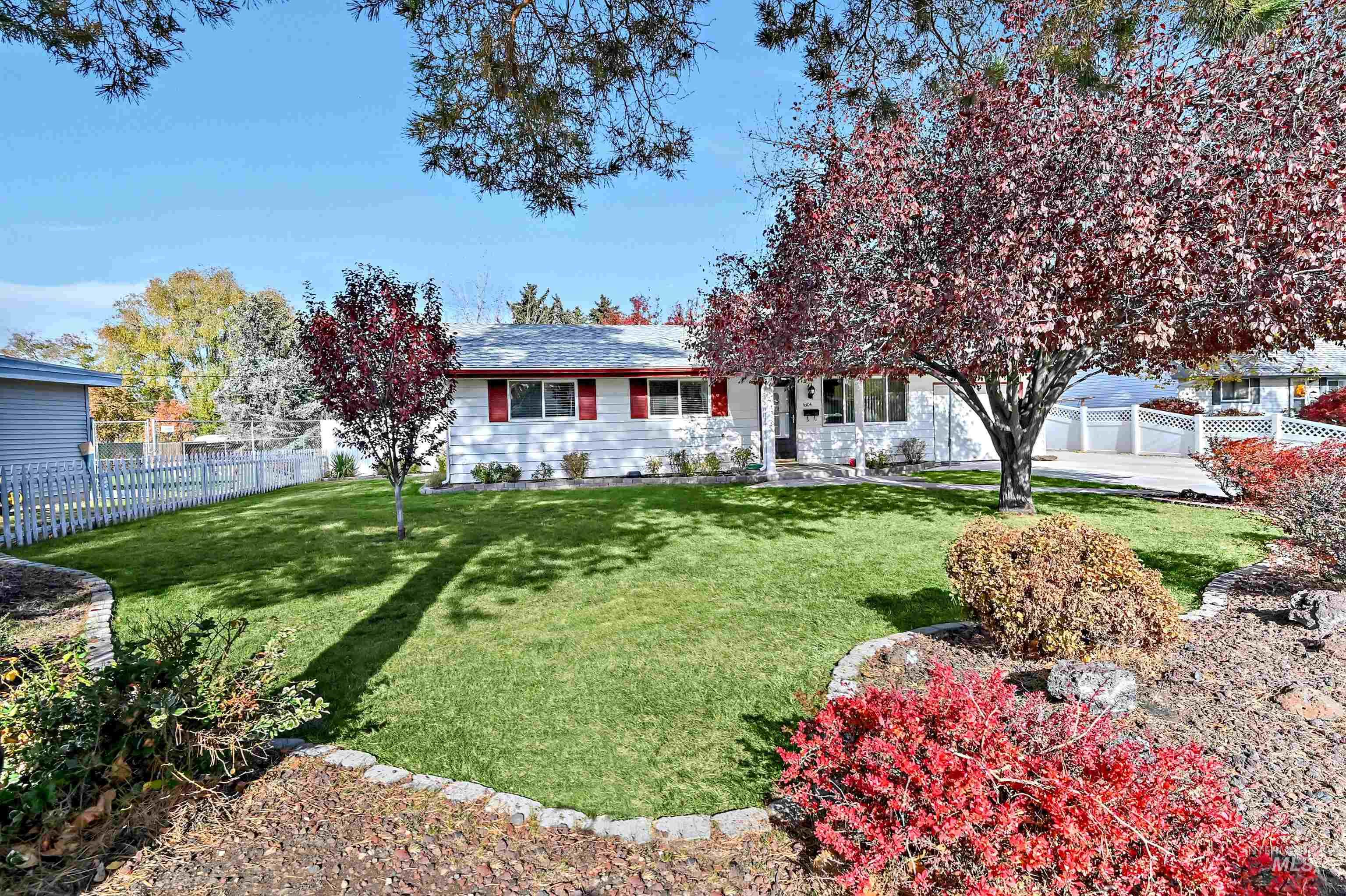 4304 W Saint Andrews Drive, Boise, Idaho 83705-5048, 3 Bedrooms, 1 Bathroom, Residential For Sale, Price $349,900, 98967301