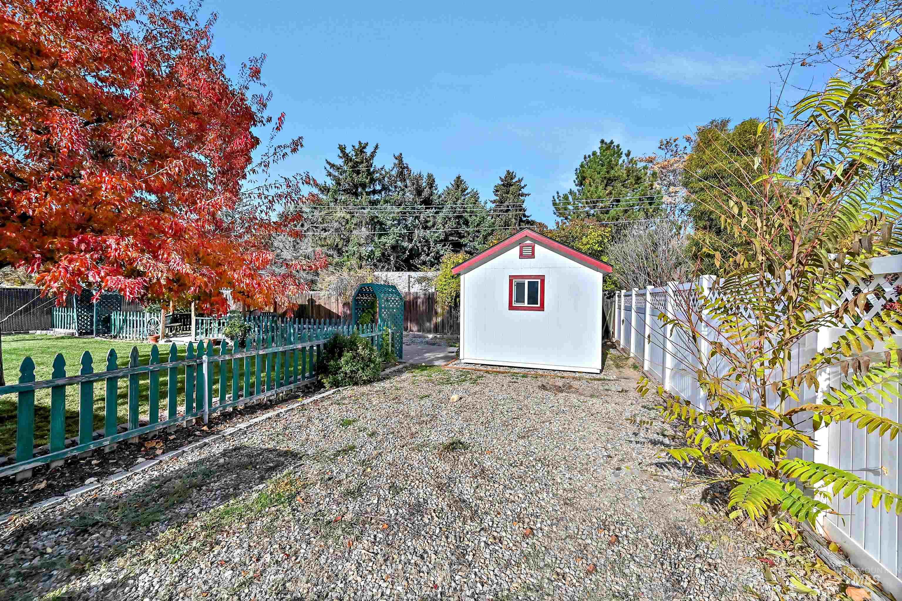 4304 W Saint Andrews Drive, Boise, Idaho 83705-5048, 3 Bedrooms, 1 Bathroom, Residential For Sale, Price $349,900, 98967301