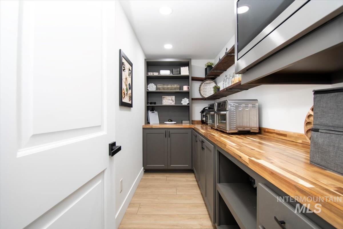 1417 N Kcid Rd, Caldwell, Idaho 83605, 6 Bedrooms, 6.5 Bathrooms, Residential For Sale, Price $1,895,000, 98967305