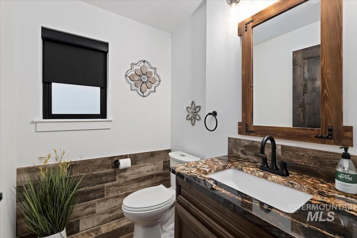 1417 N Kcid Rd, Caldwell, Idaho 83605, 6 Bedrooms, 6.5 Bathrooms, Residential For Sale, Price $1,895,000, 98967305