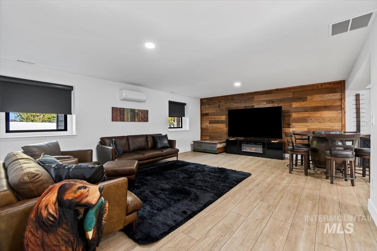 1417 N Kcid Rd, Caldwell, Idaho 83605, 6 Bedrooms, 6.5 Bathrooms, Residential For Sale, Price $1,895,000, 98967305