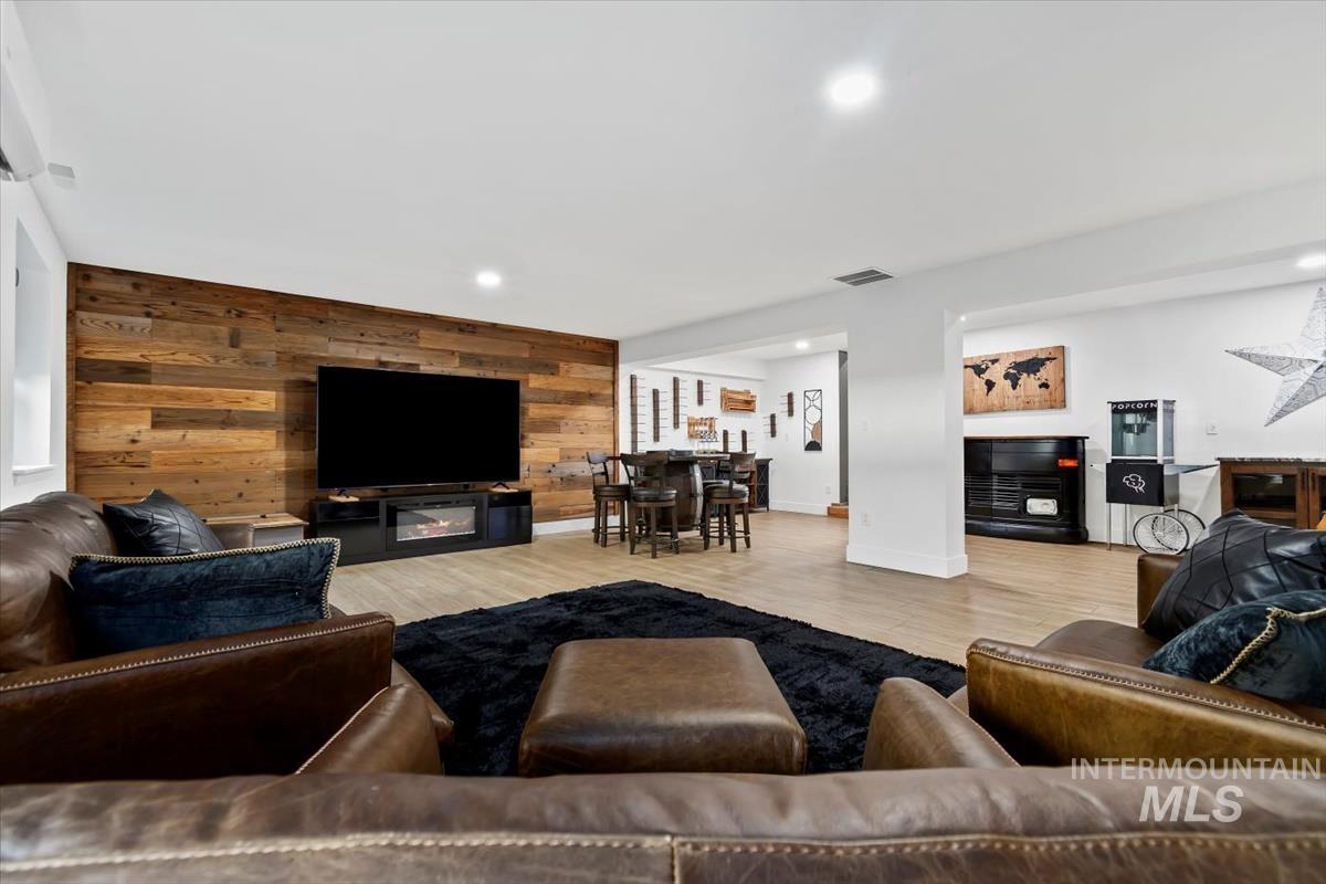 1417 N Kcid Rd, Caldwell, Idaho 83605, 6 Bedrooms, 6.5 Bathrooms, Residential For Sale, Price $1,895,000, 98967305