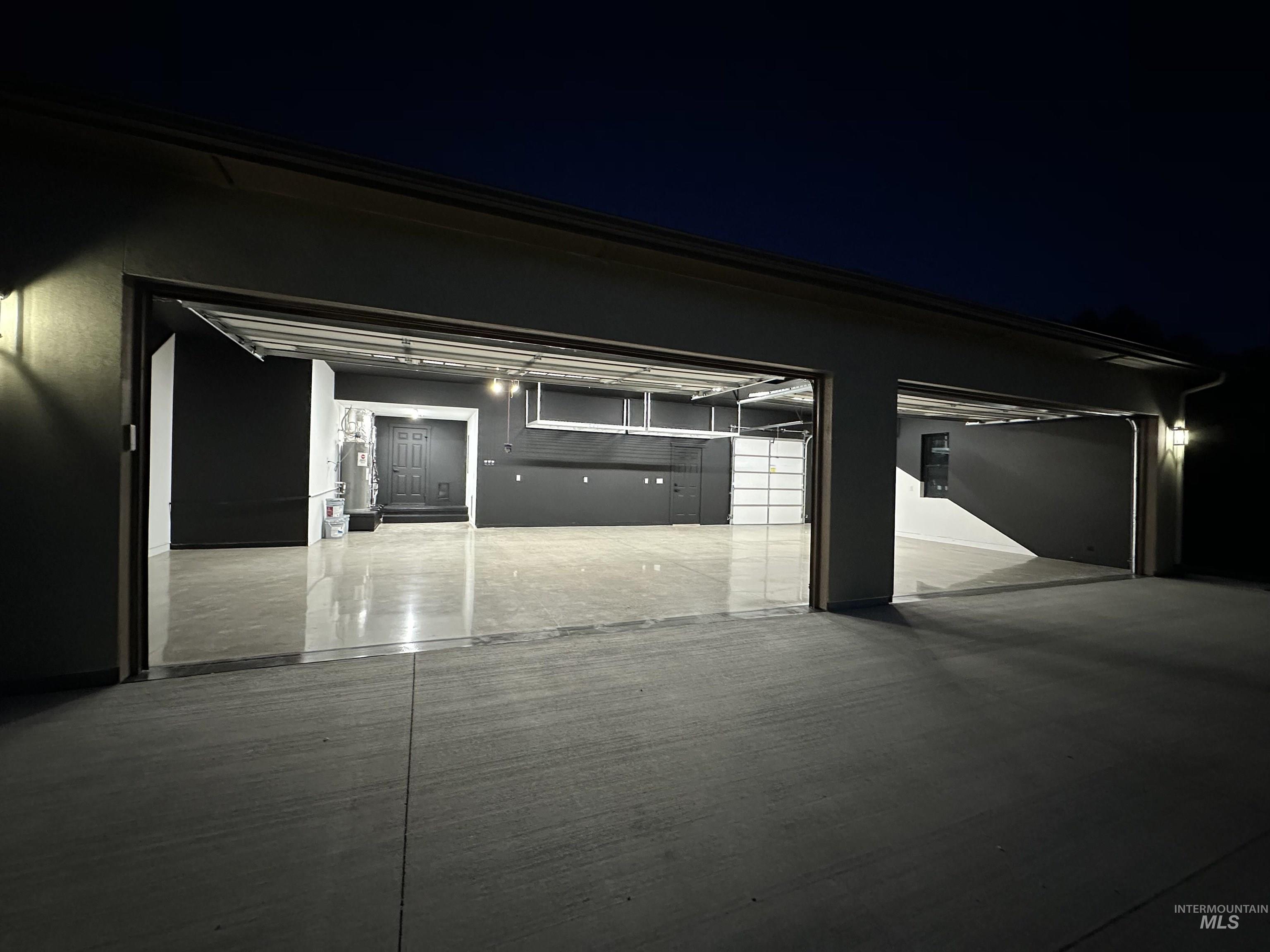 1417 N Kcid Rd, Caldwell, Idaho 83605, 6 Bedrooms, 6.5 Bathrooms, Residential For Sale, Price $1,895,000, 98967305