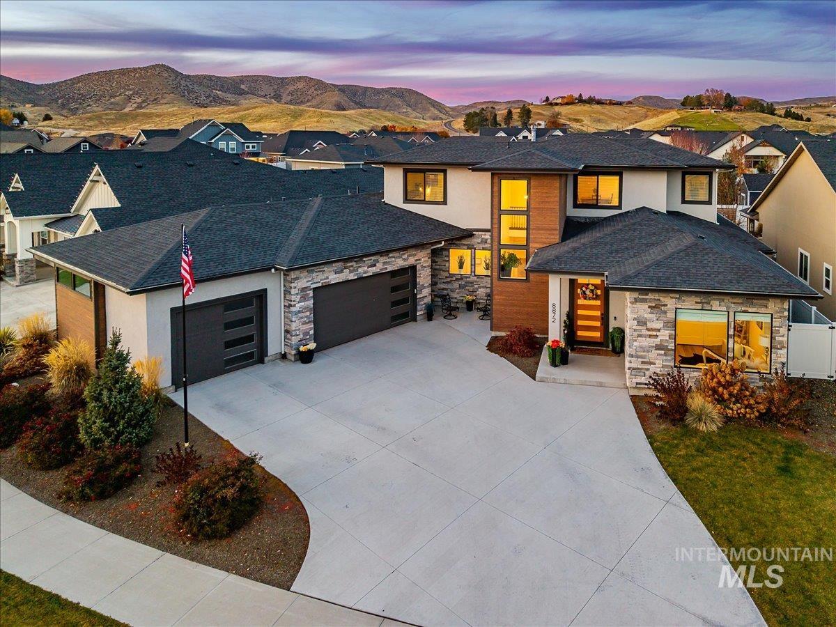 8872 W Suttle Lake Dr, Boise, Idaho 83714, 4 Bedrooms, 2.5 Bathrooms, Residential For Sale, Price $1,079,000, 98967313