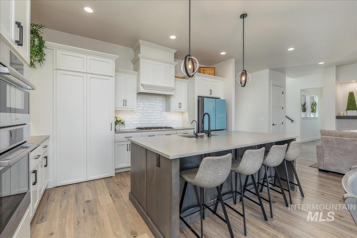 8872 W Suttle Lake Dr, Boise, Idaho 83714, 4 Bedrooms, 2.5 Bathrooms, Residential For Sale, Price $1,079,000, 98967313