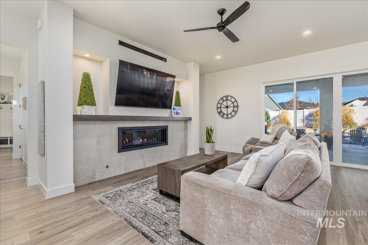 8872 W Suttle Lake Dr, Boise, Idaho 83714, 4 Bedrooms, 2.5 Bathrooms, Residential For Sale, Price $1,079,000, 98967313