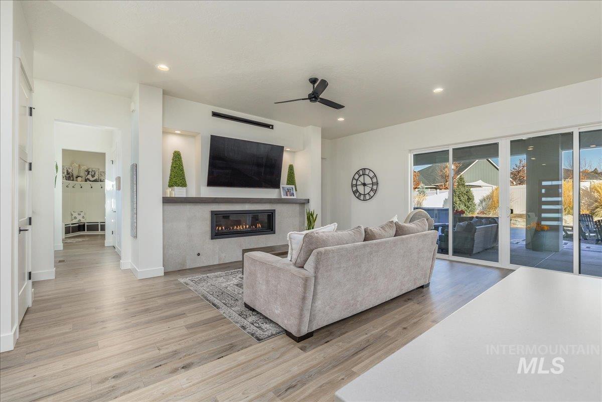 8872 W Suttle Lake Dr, Boise, Idaho 83714, 4 Bedrooms, 2.5 Bathrooms, Residential For Sale, Price $1,079,000, 98967313