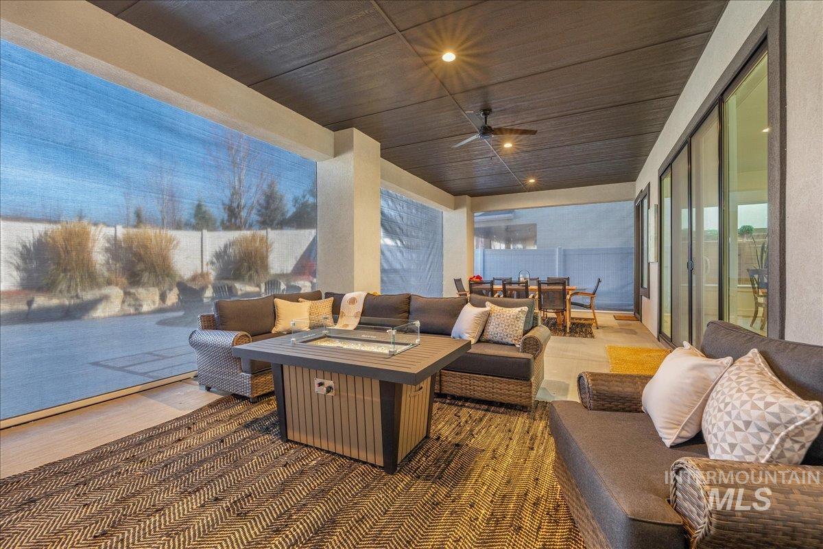 8872 W Suttle Lake Dr, Boise, Idaho 83714, 4 Bedrooms, 2.5 Bathrooms, Residential For Sale, Price $1,079,000, 98967313