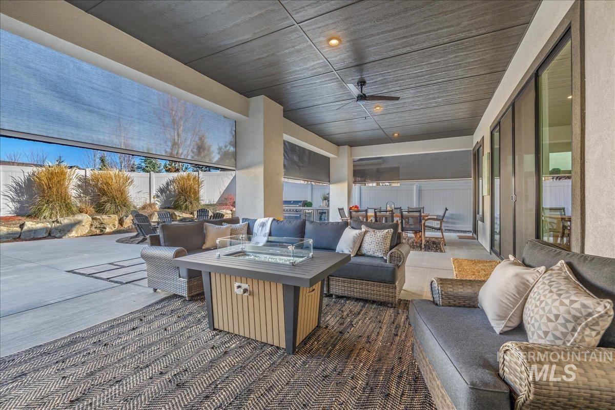 8872 W Suttle Lake Dr, Boise, Idaho 83714, 4 Bedrooms, 2.5 Bathrooms, Residential For Sale, Price $1,079,000, 98967313