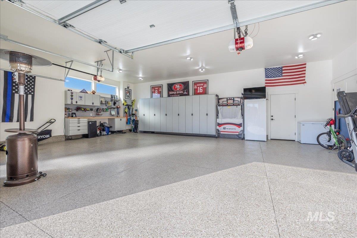 8872 W Suttle Lake Dr, Boise, Idaho 83714, 4 Bedrooms, 2.5 Bathrooms, Residential For Sale, Price $1,079,000, 98967313