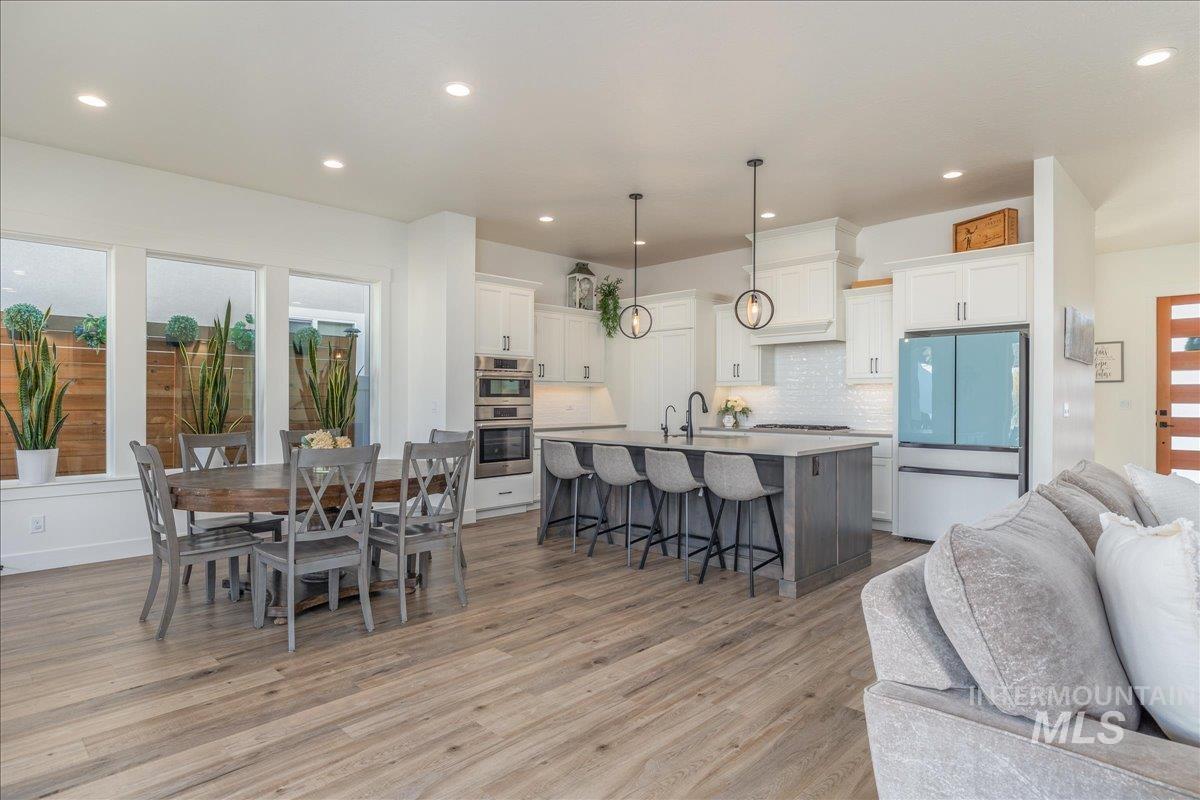 8872 W Suttle Lake Dr, Boise, Idaho 83714, 4 Bedrooms, 2.5 Bathrooms, Residential For Sale, Price $1,079,000, 98967313