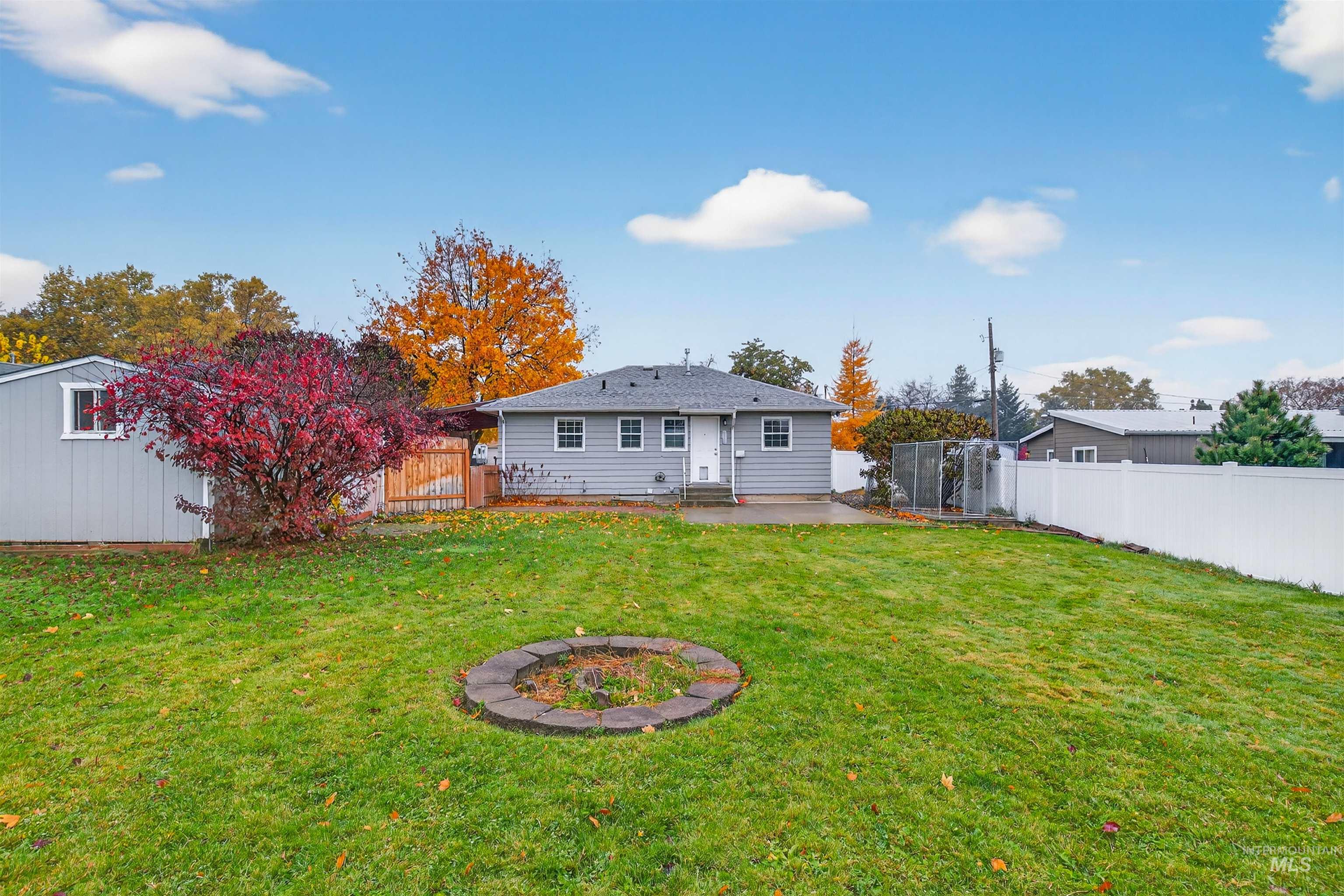 3127 7th St C, Lewiston, Idaho 83501, 2 Bedrooms, 1 Bathroom, Residential For Sale, Price $269,000, 98967324