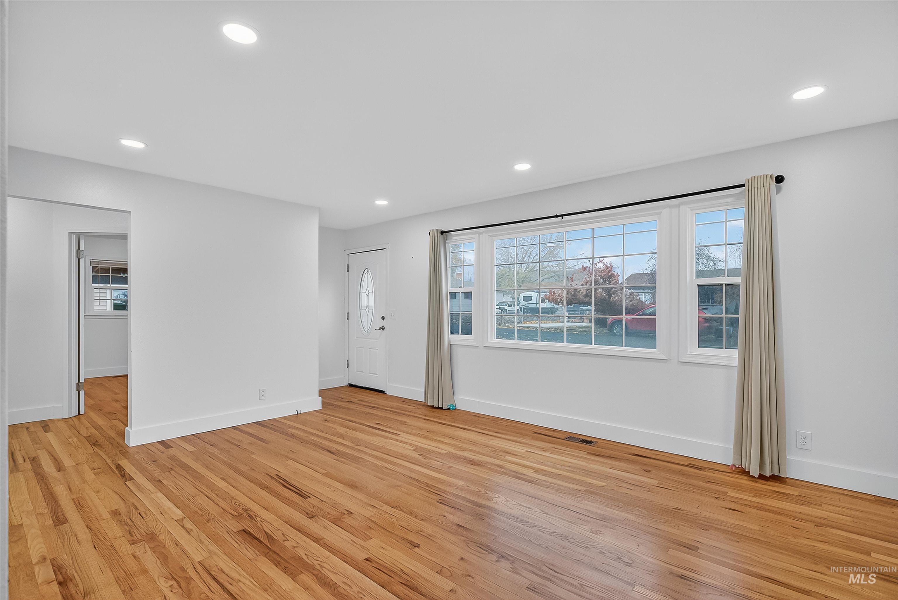 3127 7th St C, Lewiston, Idaho 83501, 2 Bedrooms, 1 Bathroom, Residential For Sale, Price $269,000, 98967324